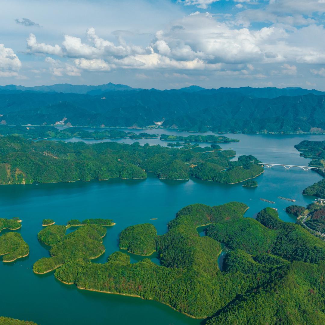 千岛湖鱼跃龙门漂流
