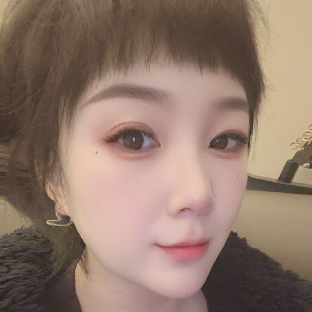 皇后乐章花荄蒂美美容美发