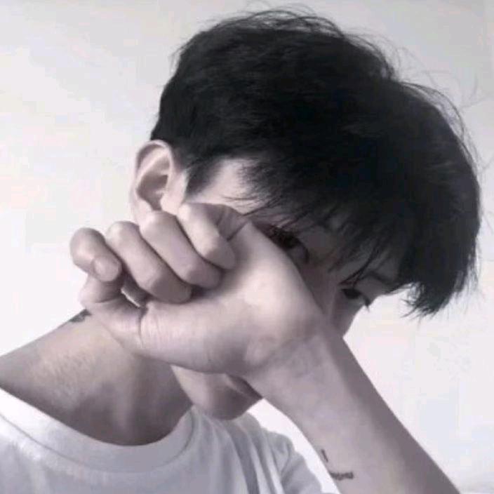 ღ陌路ღ