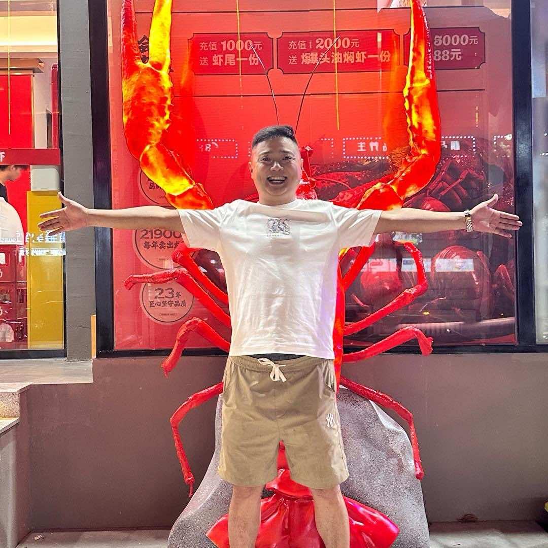丑老板小彭彭