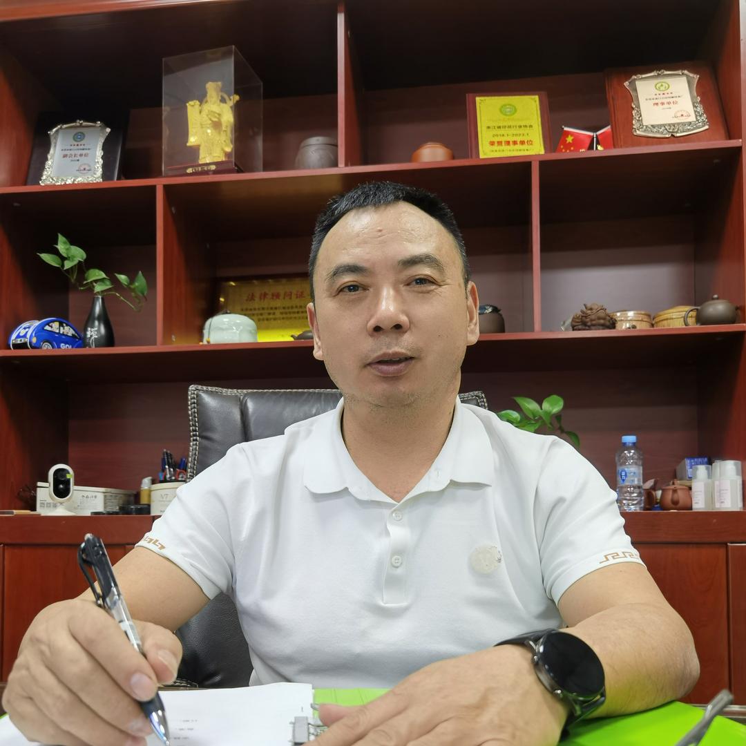 印刷机械-自动跑台印花机-刘哥