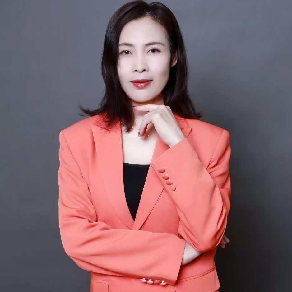 在泰安教编程的李老师