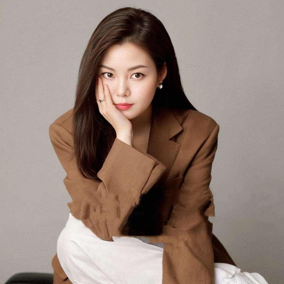 余干调肤师李香儿