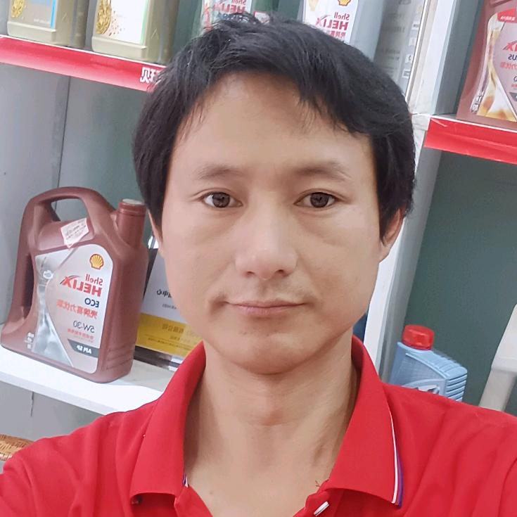 兰考德联汽车养护壳牌车驿站做保养换轮胎脚