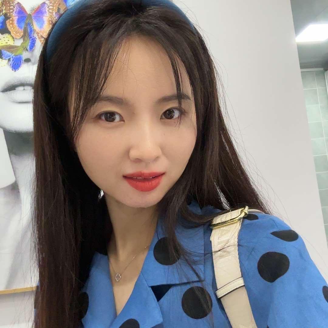 长沙化妆师闻鹃