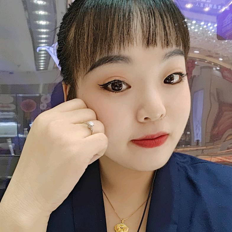 周大生珠宝（三水广场店）练练