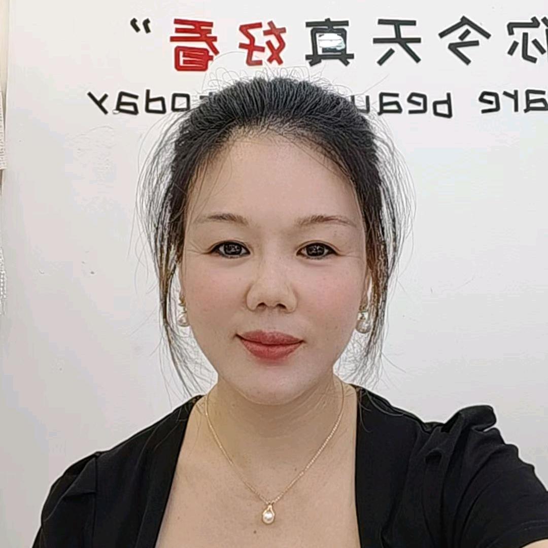 长沙溜溜女装洪姐