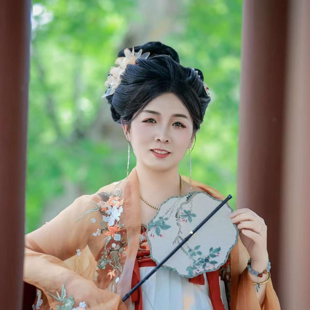 丑小丫洗化(春风十里店)官方号