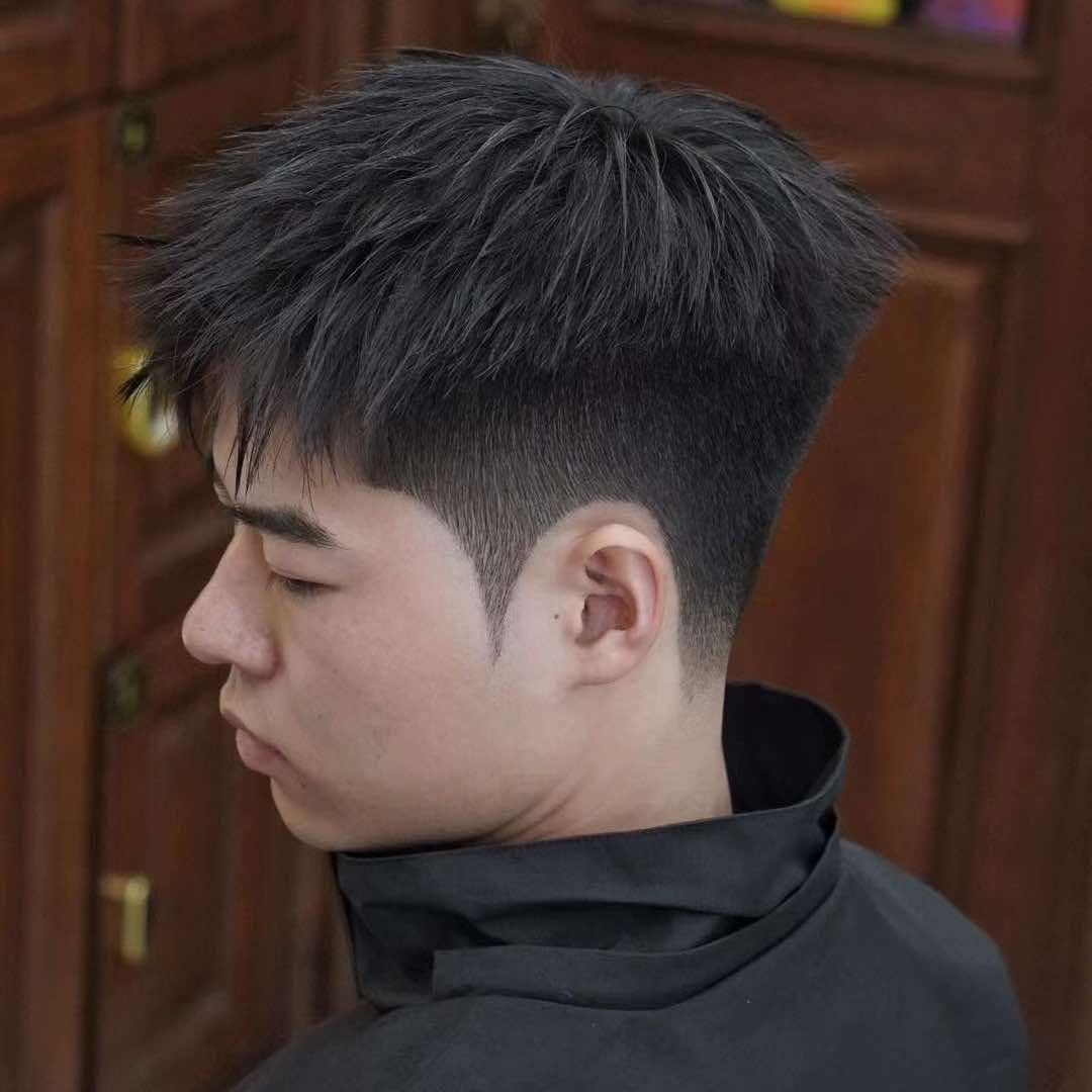 虎林【头领男士理发馆】