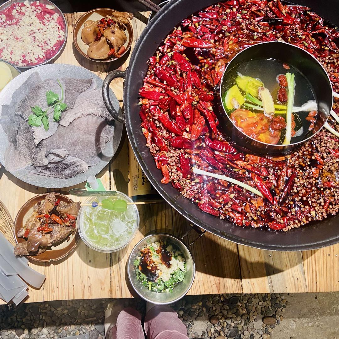她喜欢的营地火锅全球总店