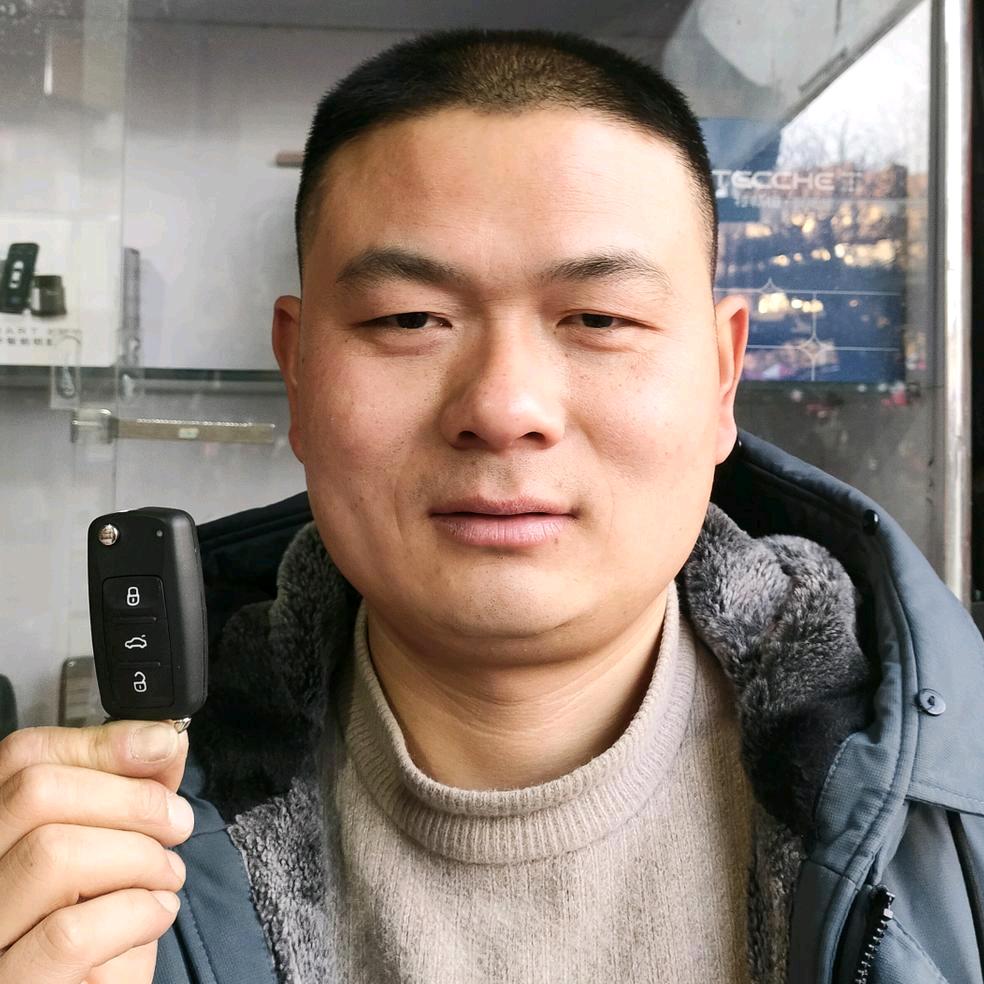 南阳天工锁店     小段汽车钥匙