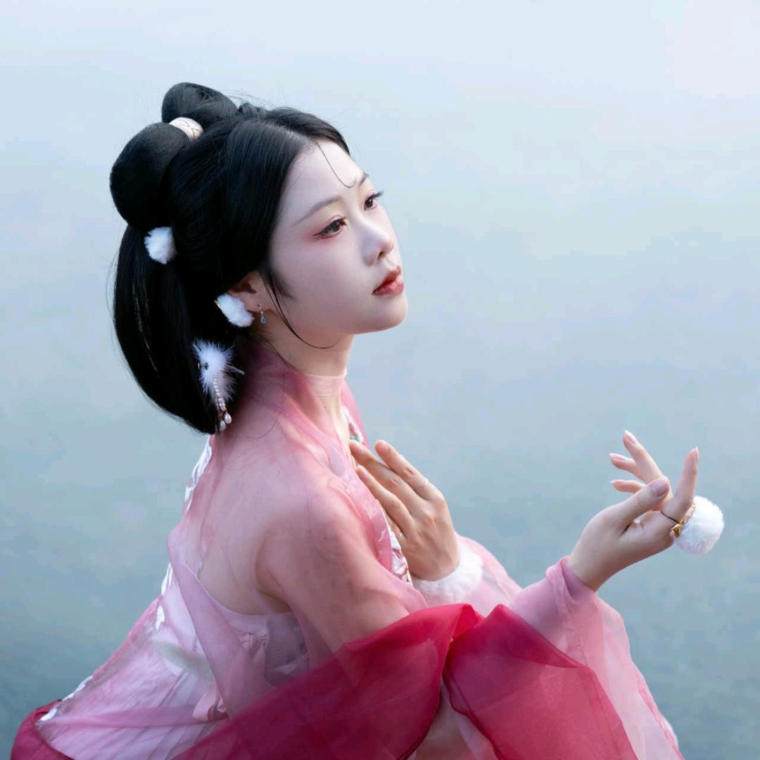四月天国风汉服体验馆