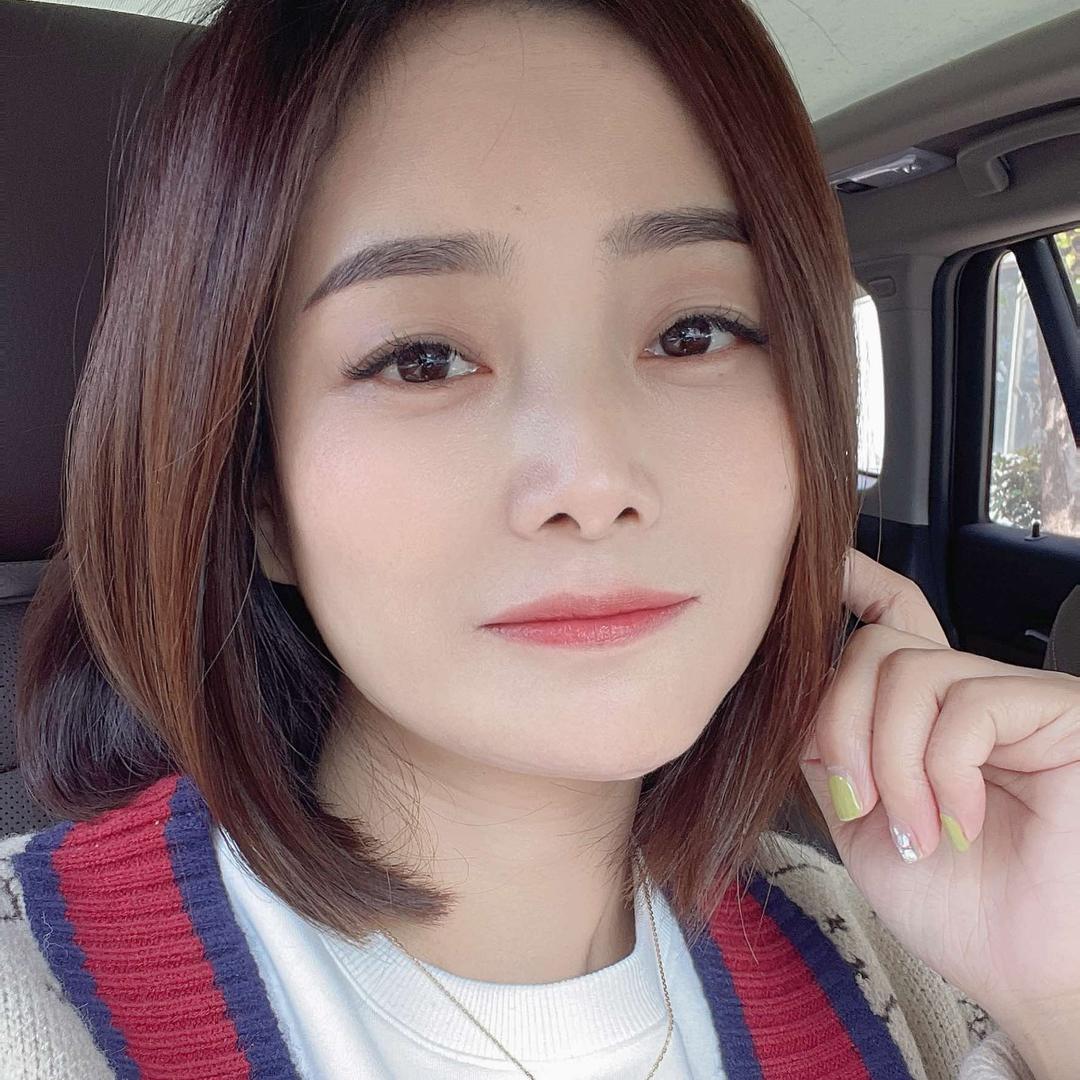 吕城寒莹
