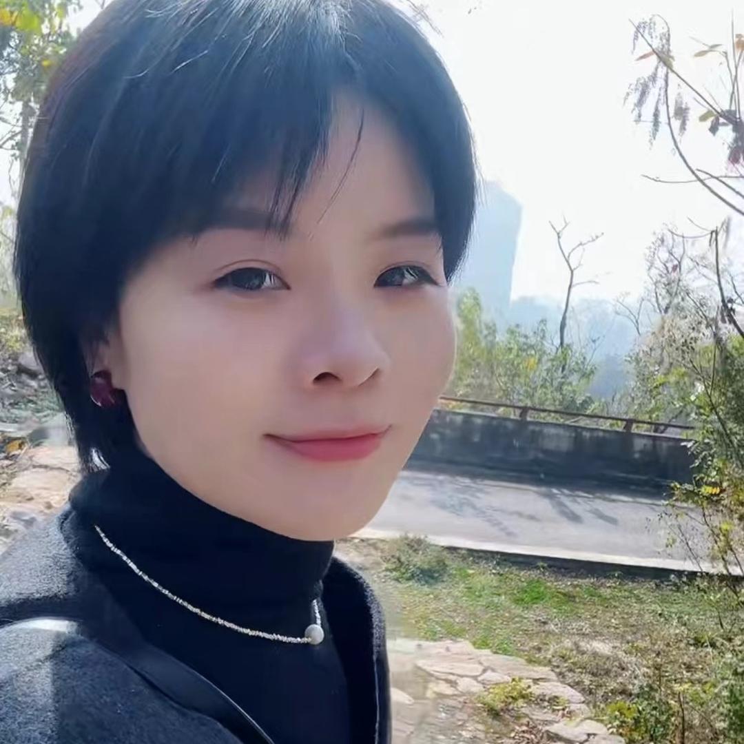 山野叙白女装集合店