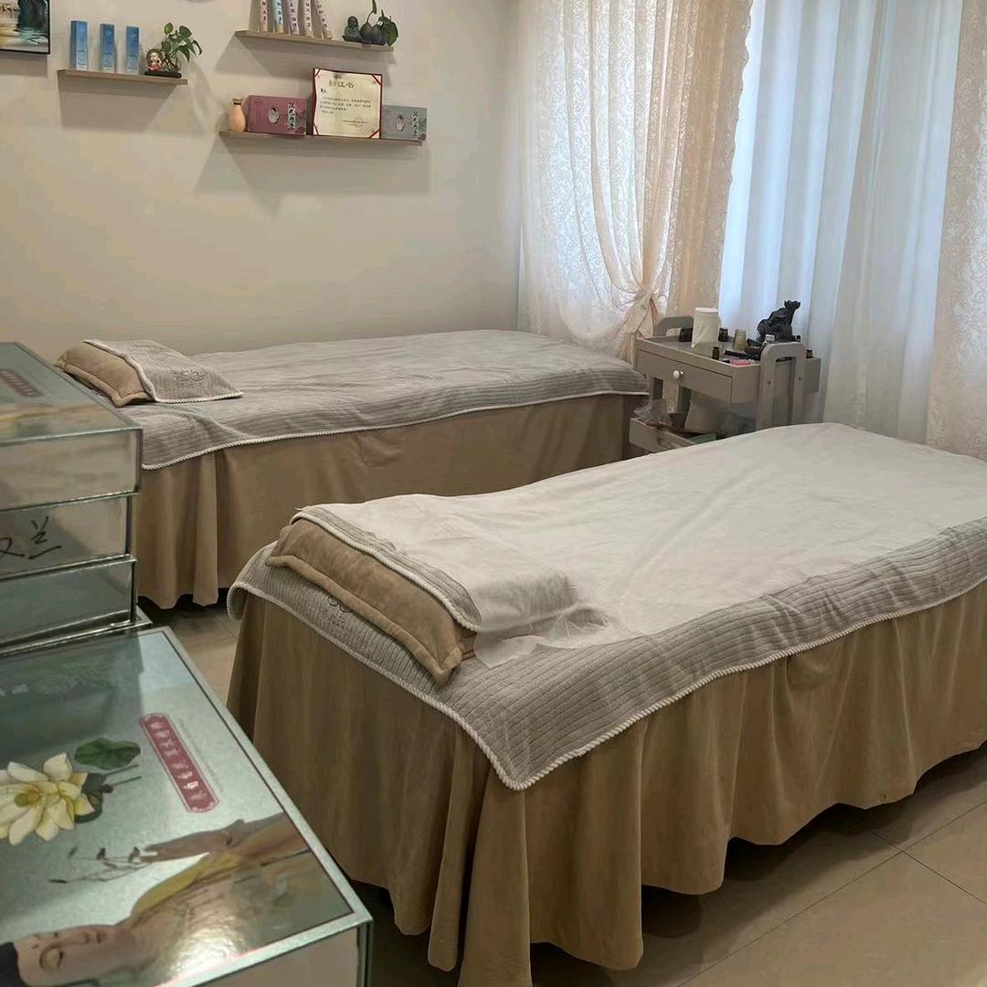 青艺美-天津静海区一家人美容会所