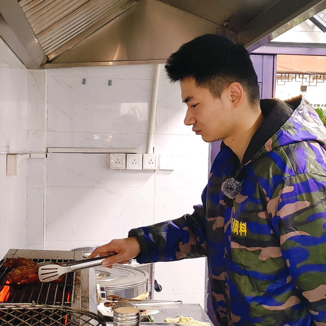 永康00后小项·项新舌尖美味