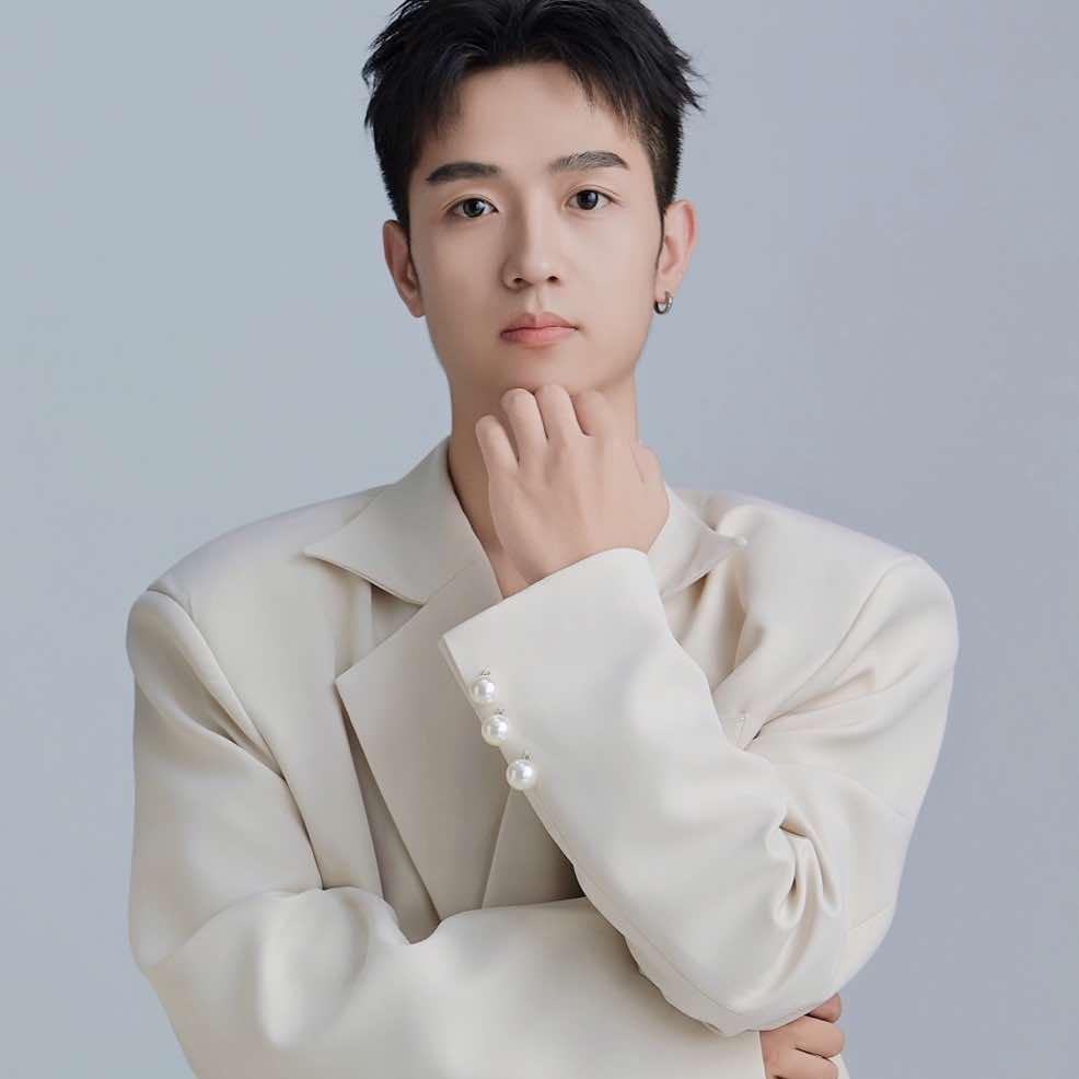 星辰发型设计官方号