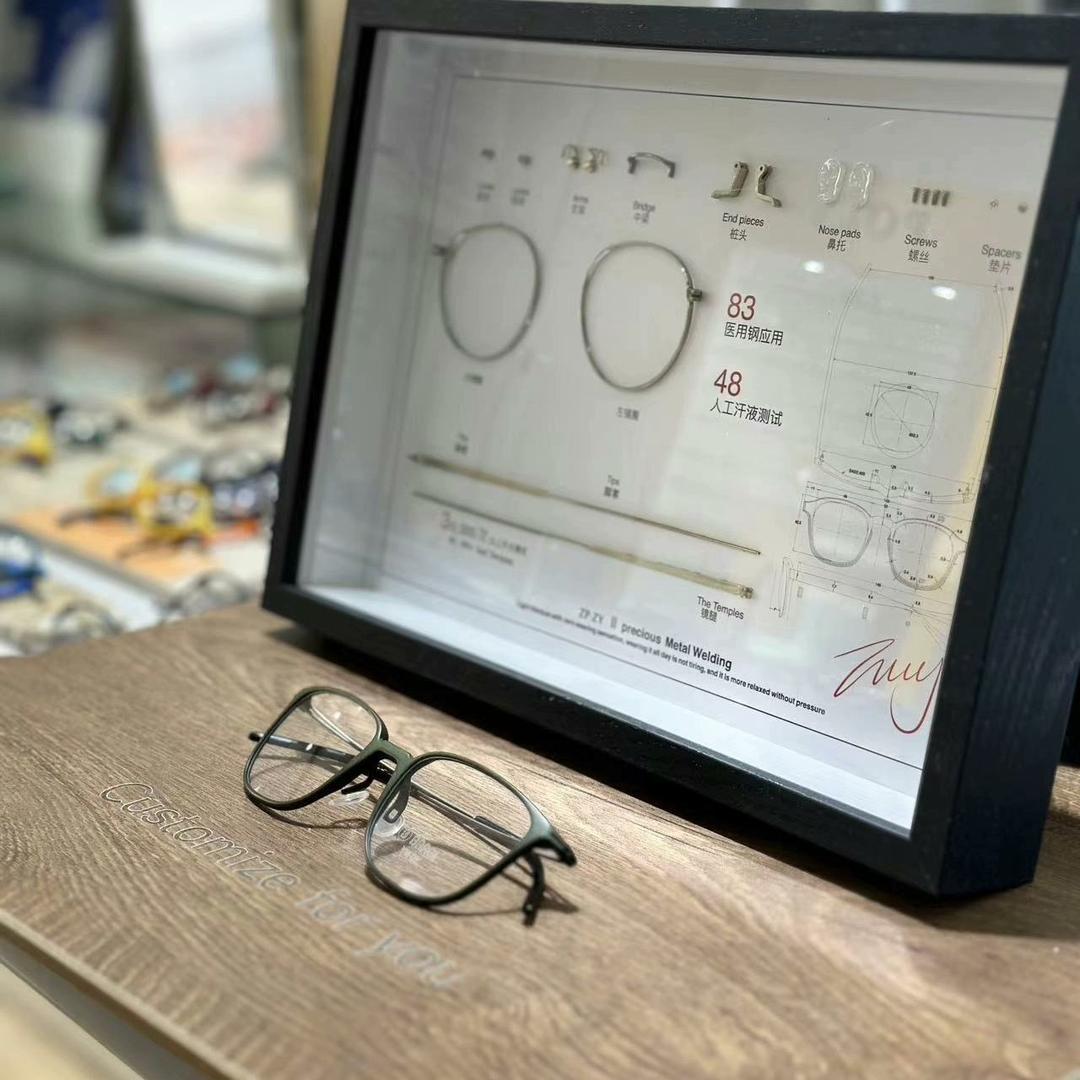 镜帮忙眼镜 玲玲
