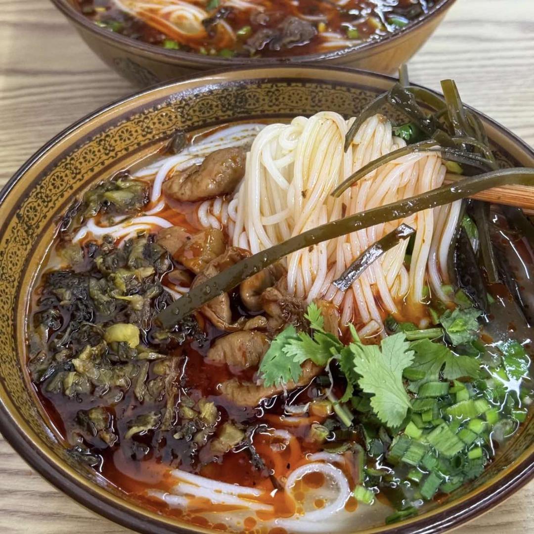 大骨鸡汤粉(西充店)
