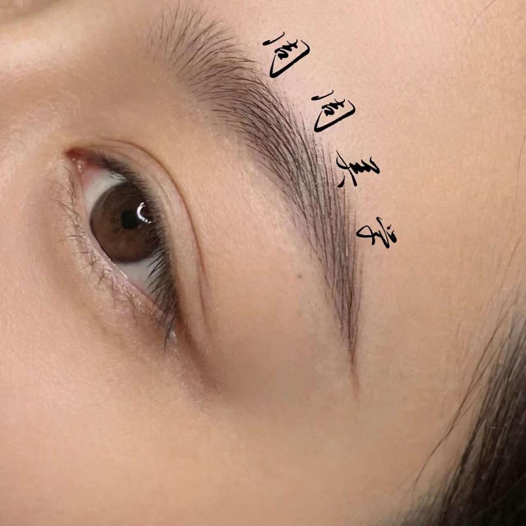 小小周周周美学头像