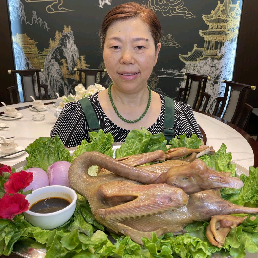 镇平紫宸酒店兰姐官方号