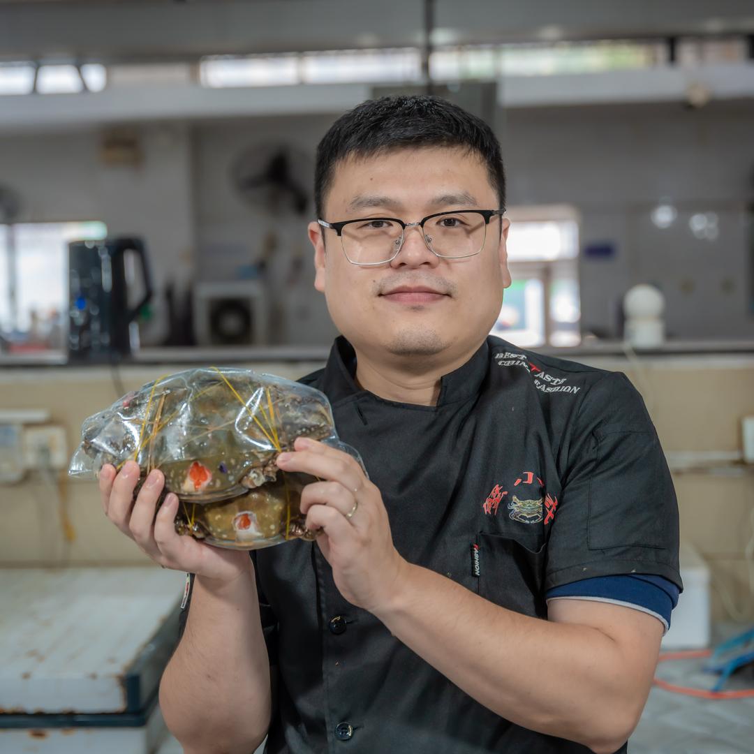 平湖蟹小咸海鲜