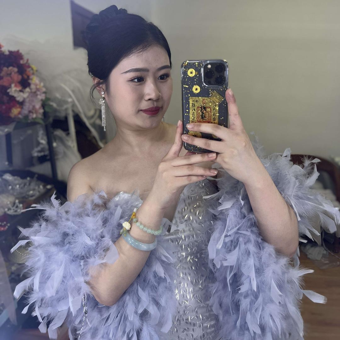 小瑶很哇塞.