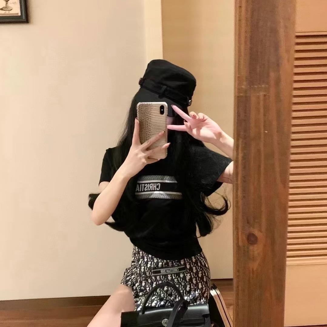 曼屿染（南 油杨杨奢 品服饰直播号）