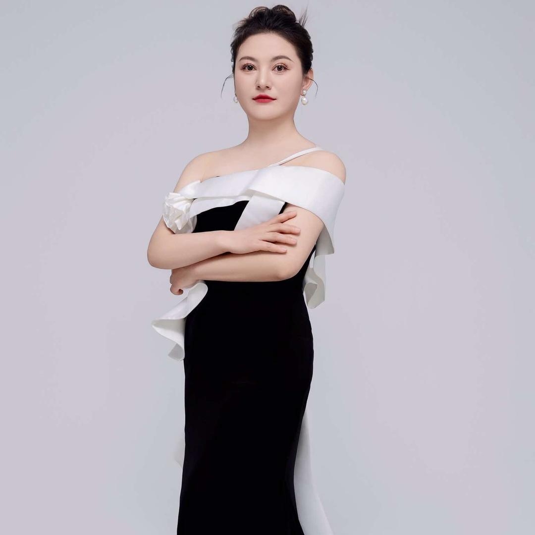 泸沽聚美坊斑敏痘小赵