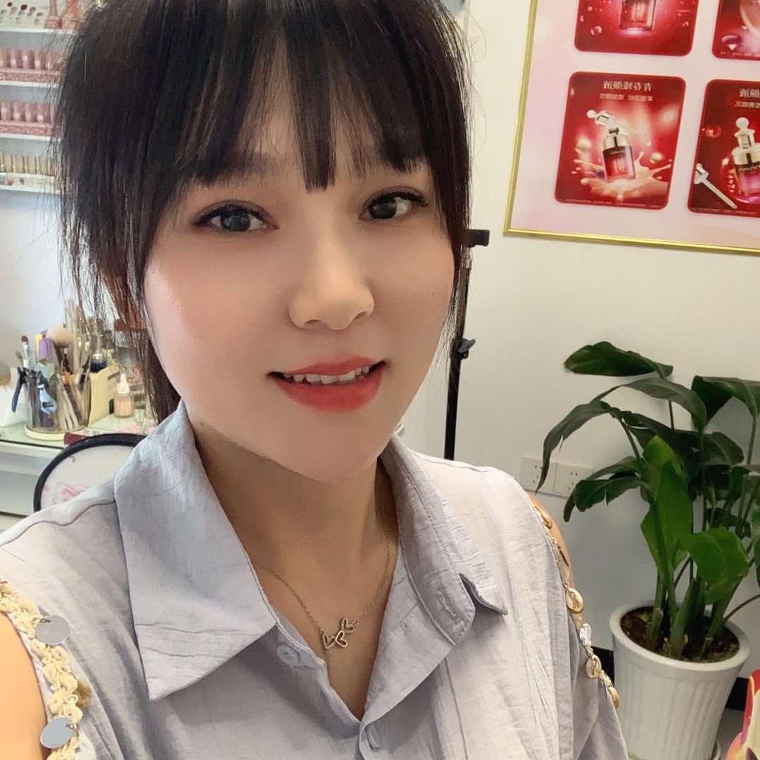 武汉市新洲区雅芳美容店