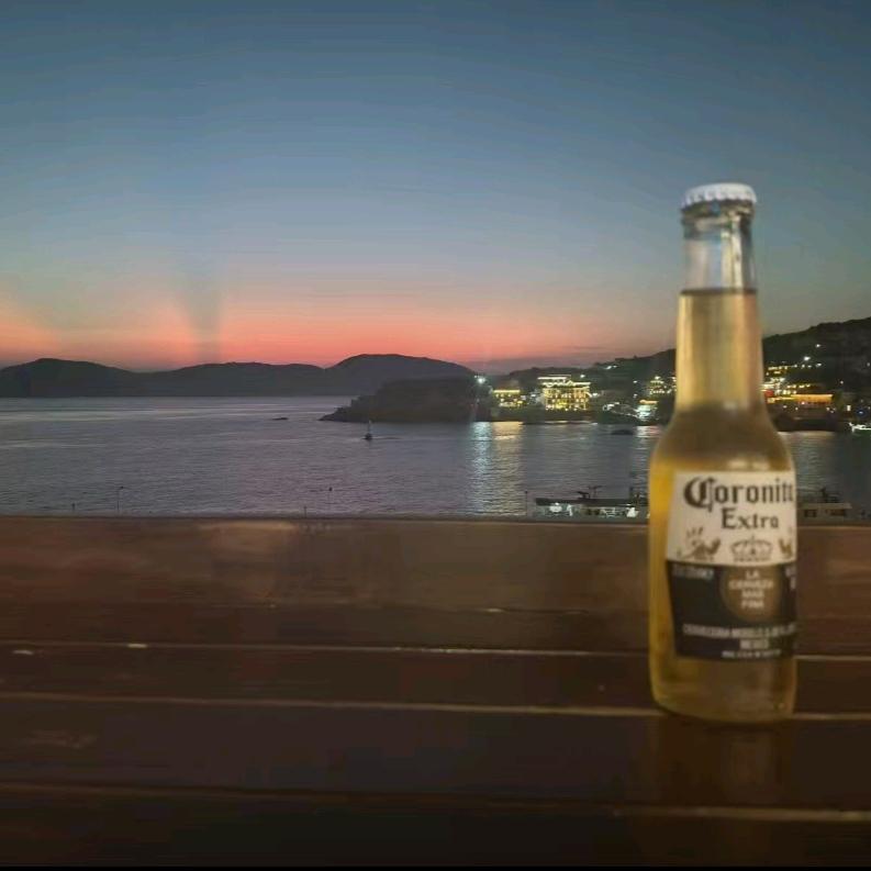 落日码头海鲜烧烤官方号