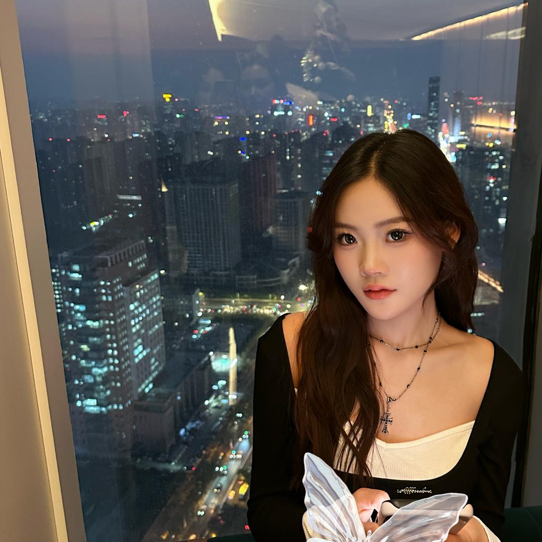 小涵在努力（爱琴海谭三娘）