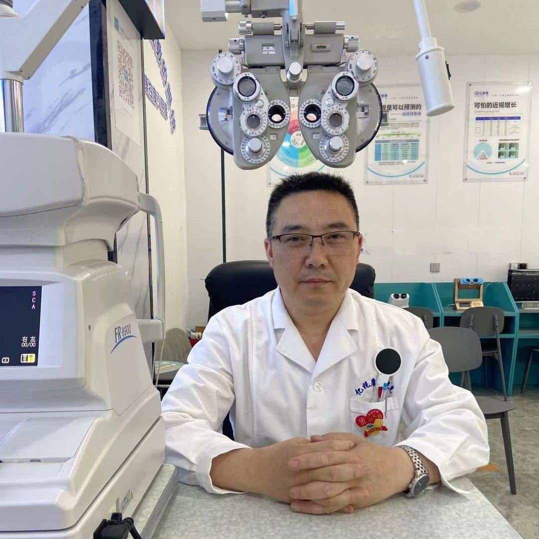 新县亿视康眼镜店