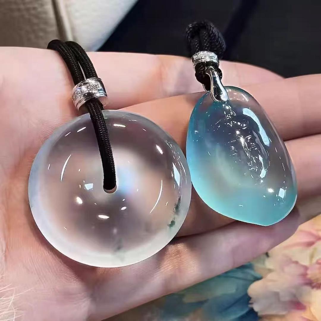 七七珠宝翡翠严选.菲塑