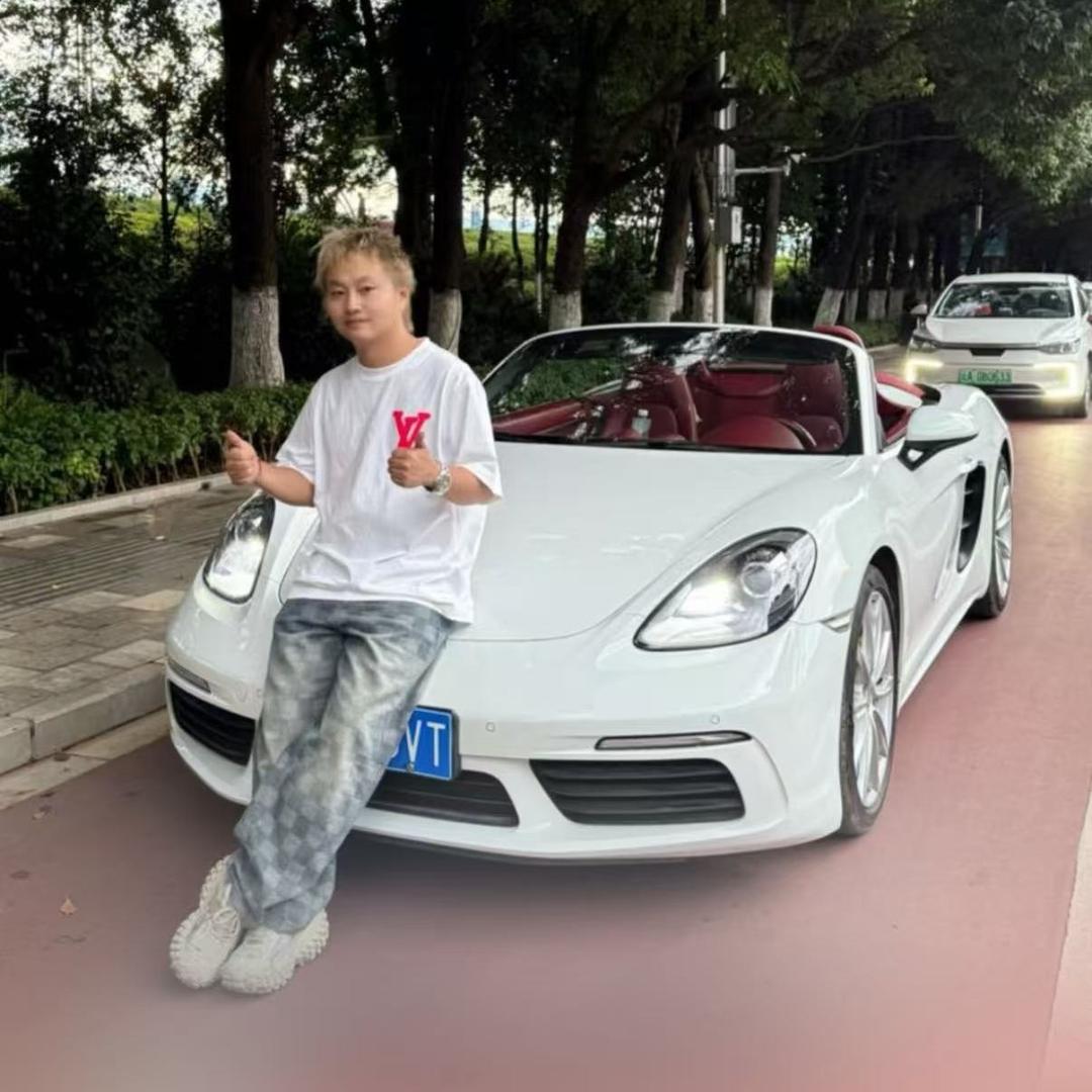 昆明接发王子欧文美多理发店