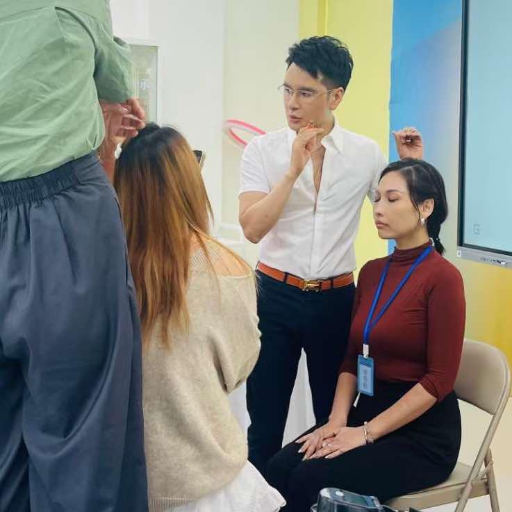 上海净颜思妤纹眉绣眉艺术中心