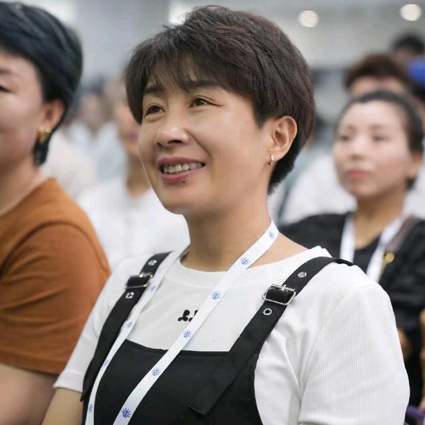 金利来美发