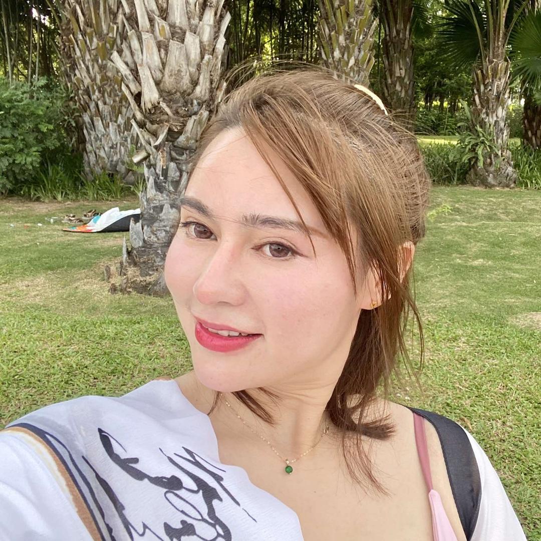 朱丽美容美甲美睫