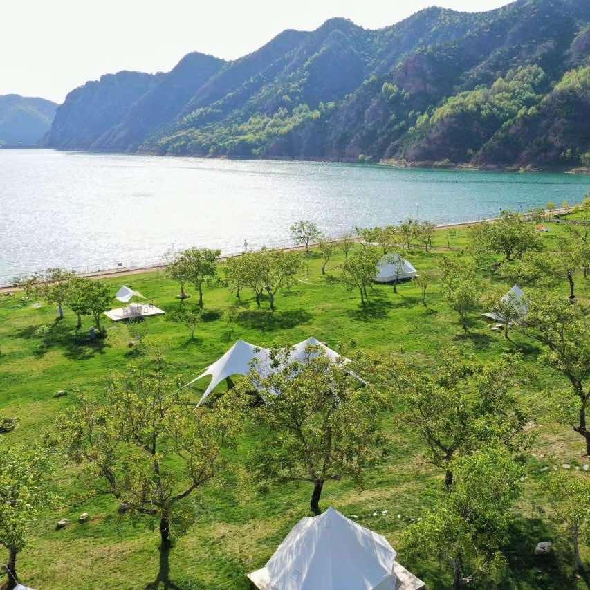 湖畔耕读园