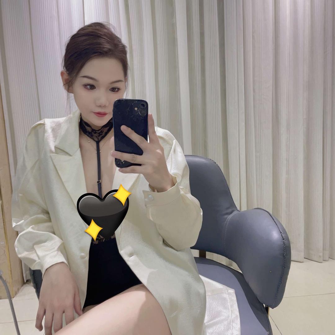 Eslynn 欣欣