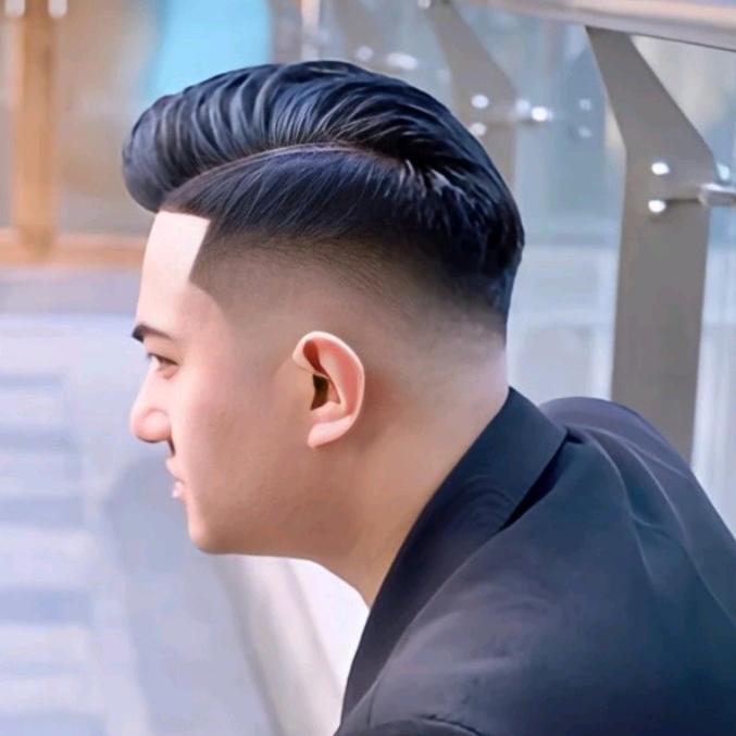 独领发型工作室(金汇商业街店)官方号