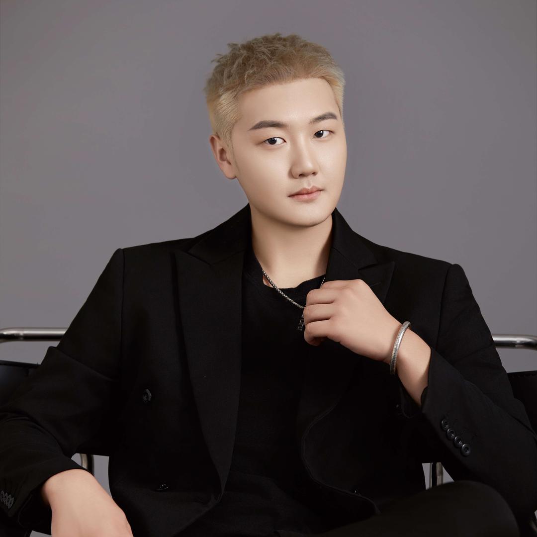 确山伊恒发型设计