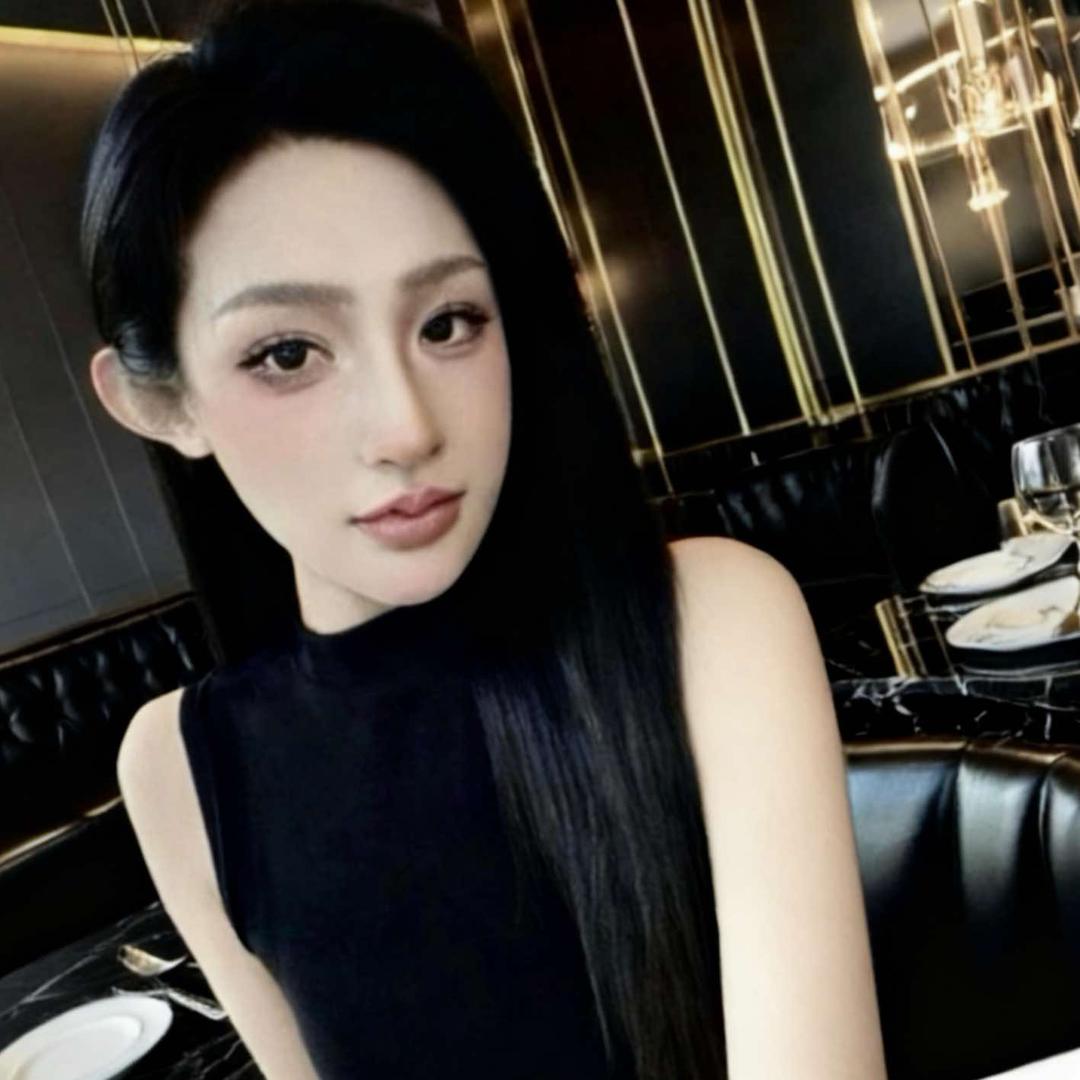 五莲县O泡女装集合店