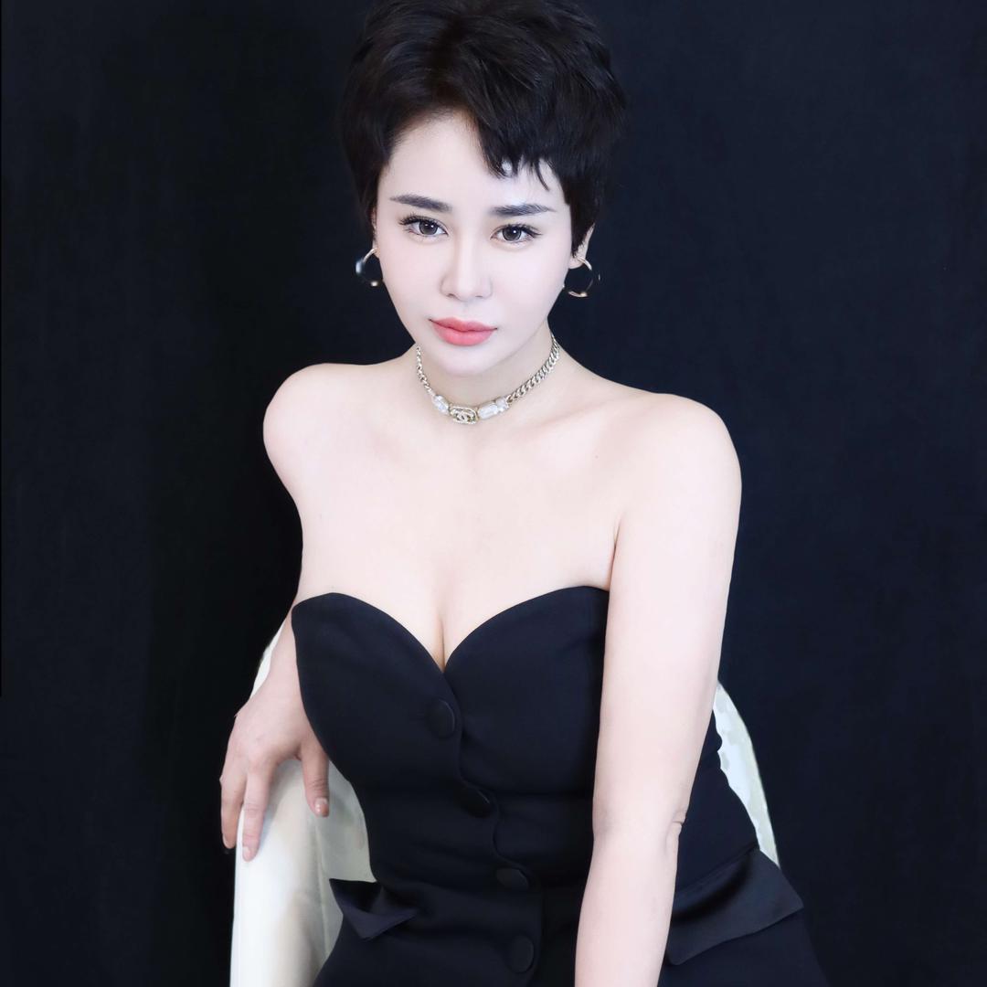 诗珈皮肤管理美颜定制