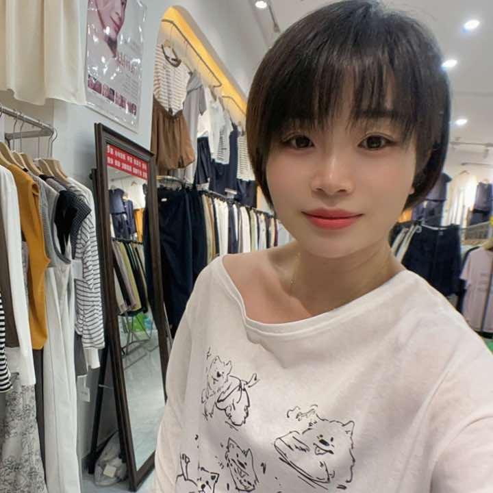 利津县莹莹服装店