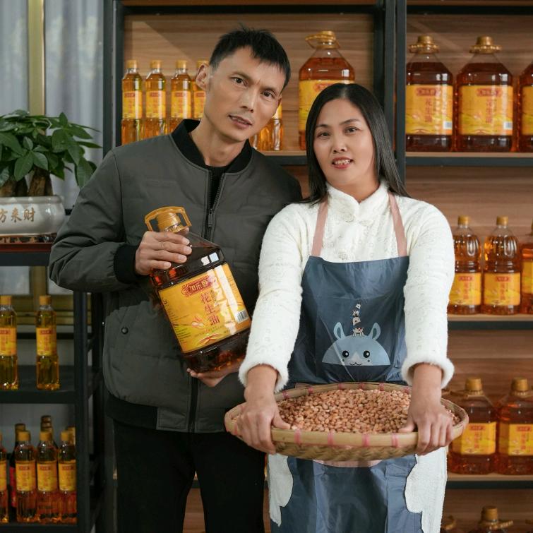 嘉珑粮油张海龙