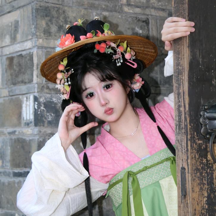 十里红妆汉服旅拍官方号