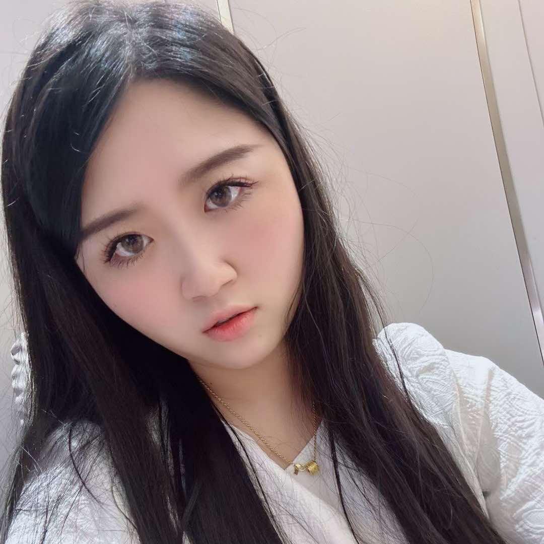 沐奈梦梦