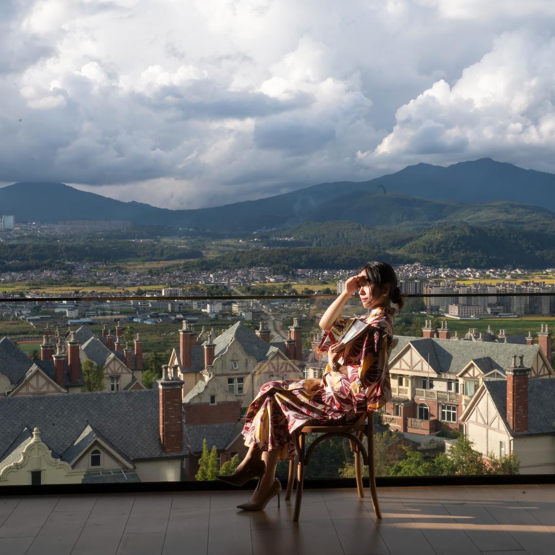 腾冲凤凰亦栈全景温泉客栈