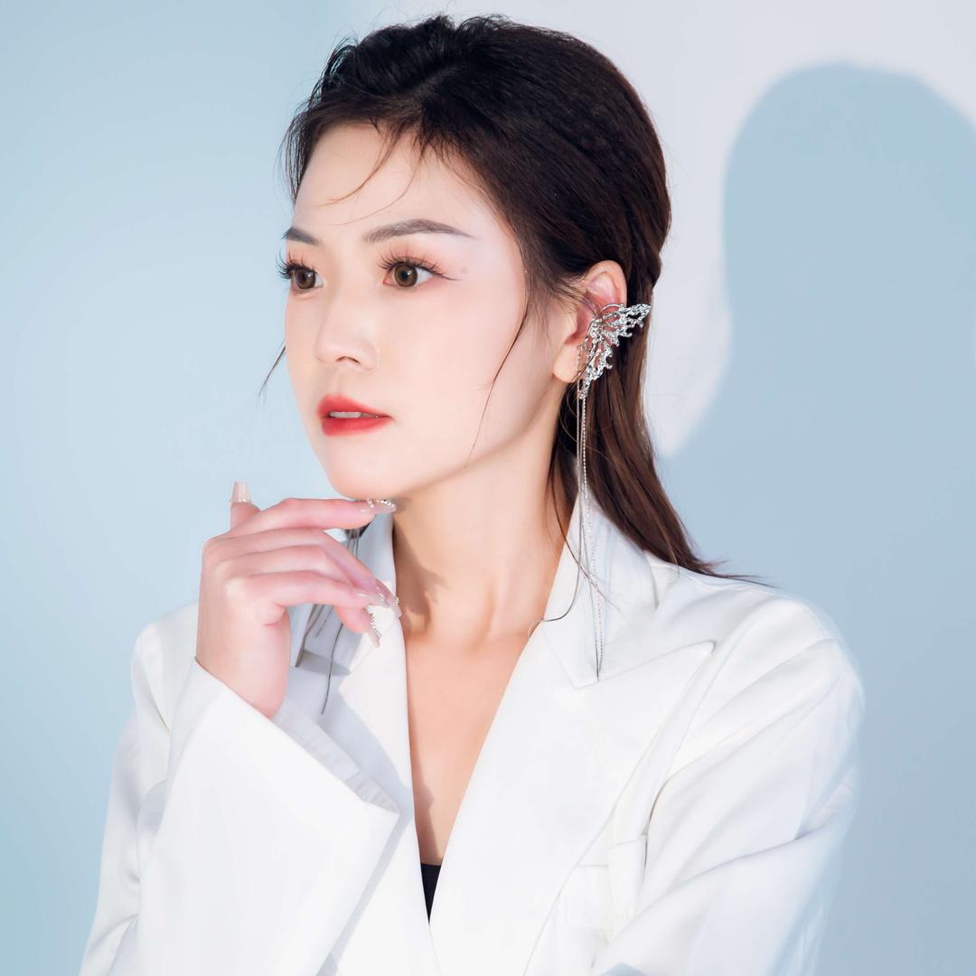 很懂护肤的丽姐呀